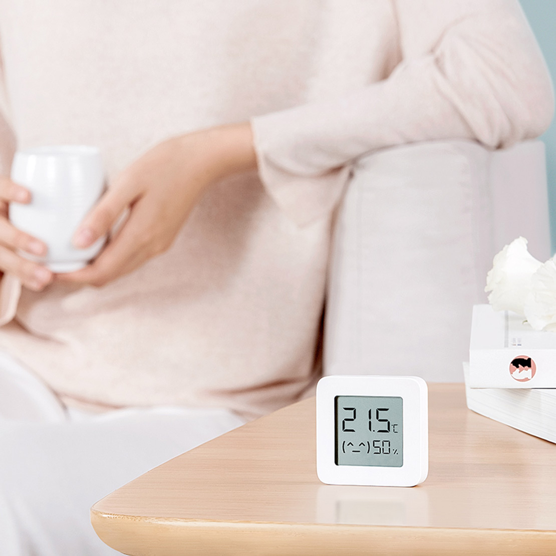 מד טמפרטורה ולחות חכם דגם Mi Temperature and Humidity Monitor 2