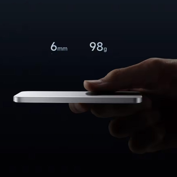 סוללת גיבוי מגנטית אולטרה דקה דגם Xiaomi UltraThin Magnetic Power Bank 5000mAh 15W בצבע כסוף